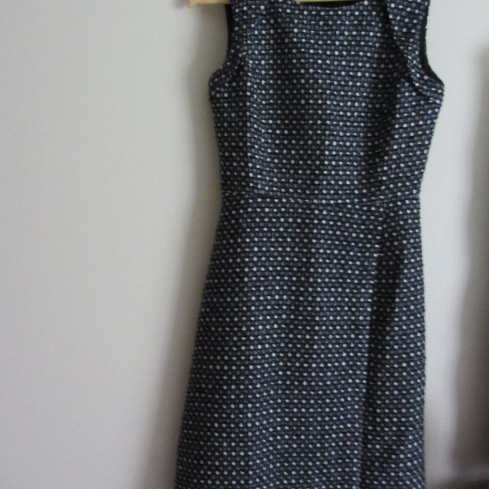 Banana Republic Tweed Dress - Picture 3 of 6